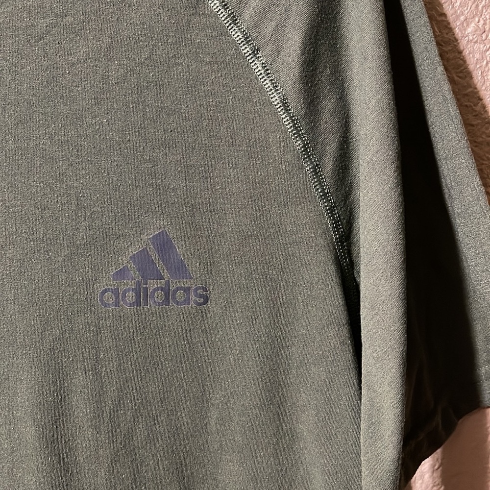 Adidas Tee - Picture 2 of 4